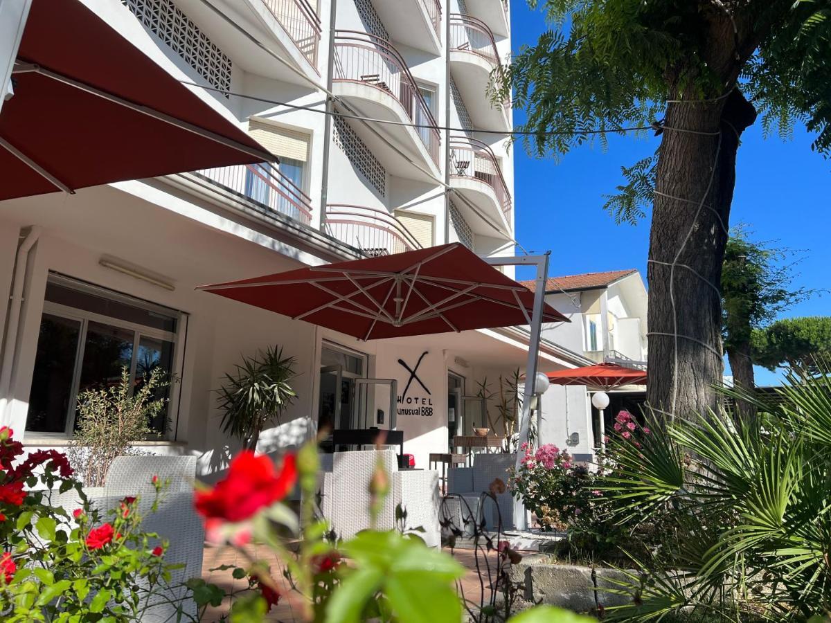 X Hotel Punta Marina Luaran gambar
