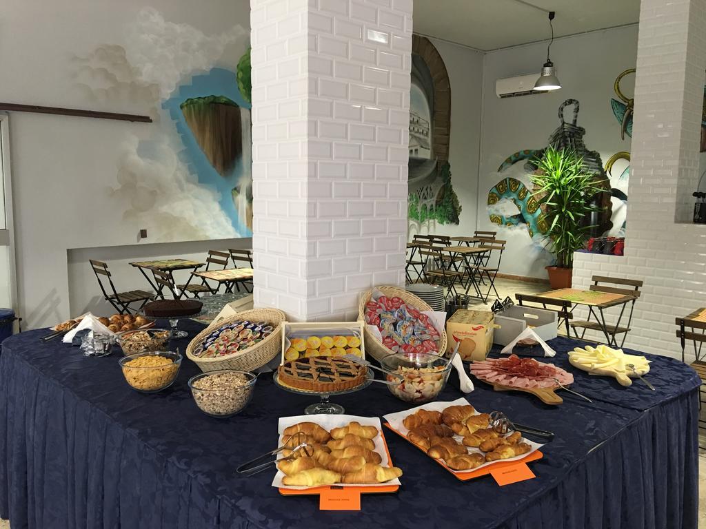 X Hotel Punta Marina Luaran gambar
